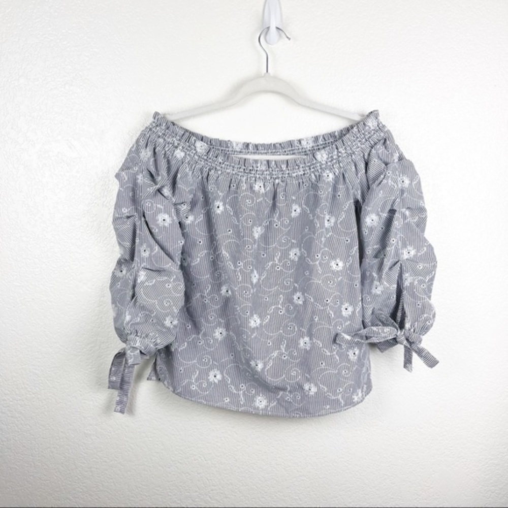 Nordstrom Socialite Blue Stripe Floral Embroidery Off the Shoulder Top Size XS